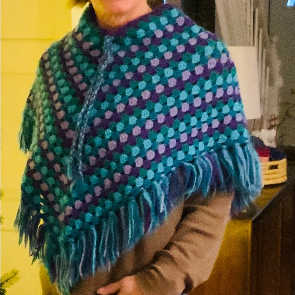KIDS AWESOME Granny crocheted FRINGE poncho